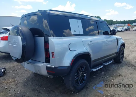 2024 Land Rover Defender 110 P400 S z USA, uszkodzony, nr VIN SALEJ7EU9R2245865